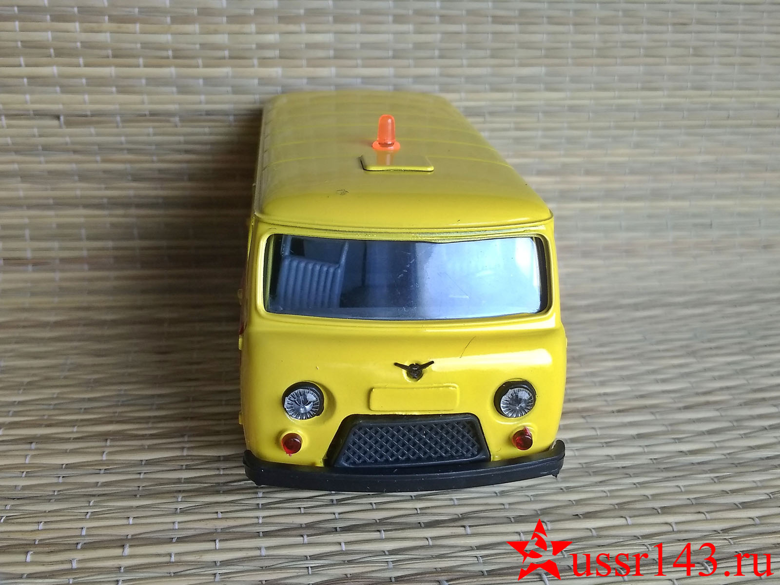 УАЗ -3962 Аварийная служба модель 1:43 СарАвто