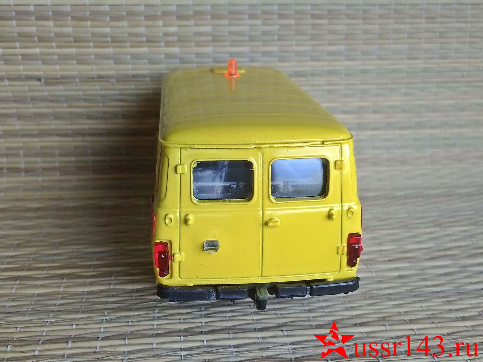 УАЗ -3962 Аварийная служба модель 1:43 СарАвто